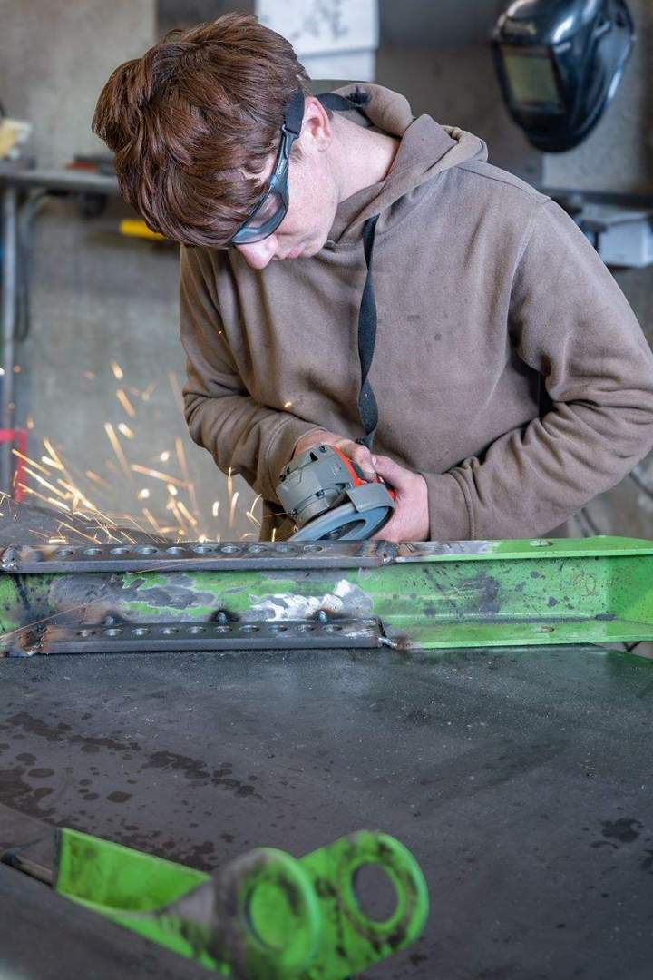 Renforcement pare-chocs en métal Le Monastier-sur-Gazeille