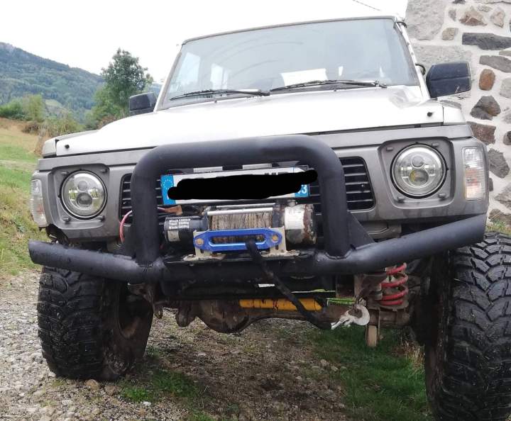 Renforcement pare-chocs en métal Le Monastier-sur-Gazeille